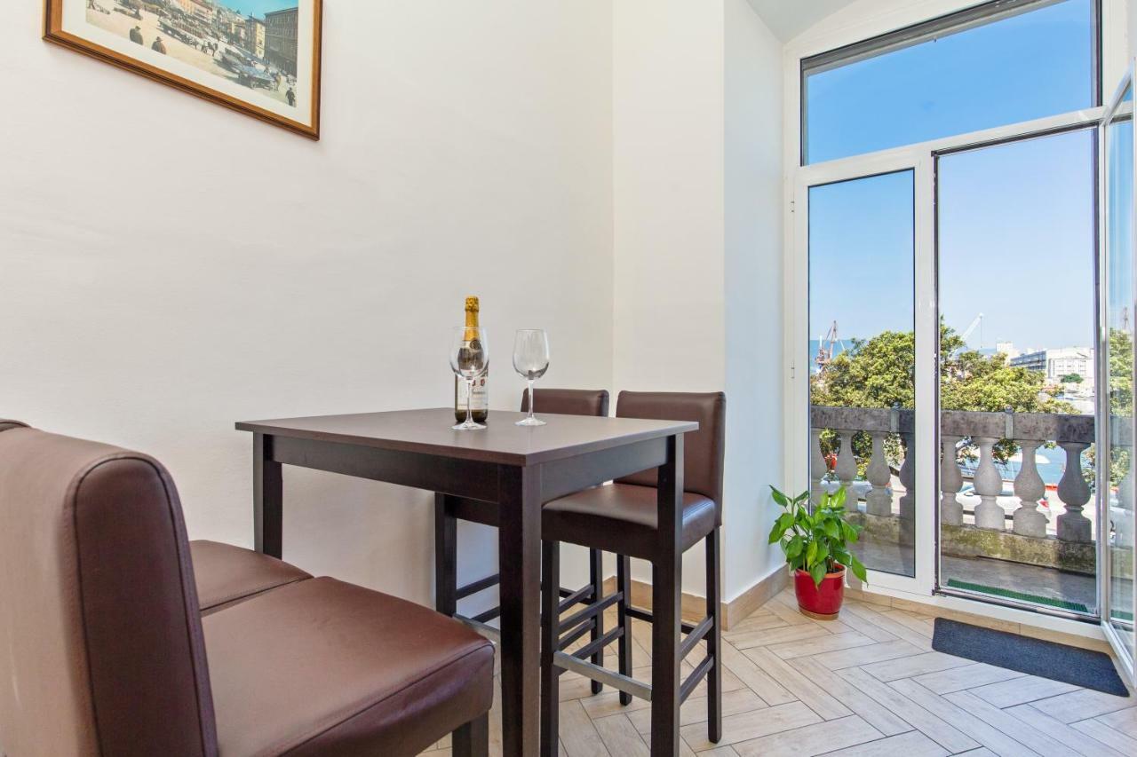 Apartment Mia Риека Экстерьер фото