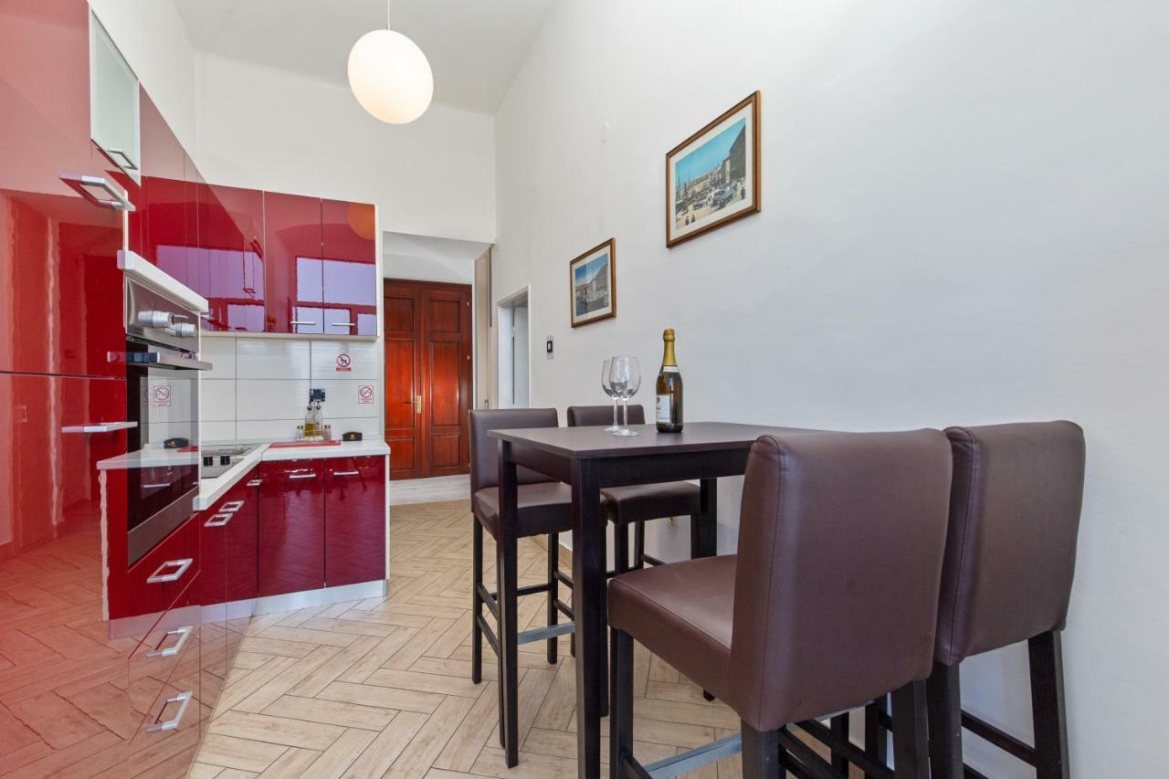 Apartment Mia Риека Экстерьер фото